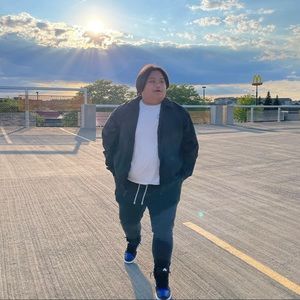 Meet your Posher, Ethan